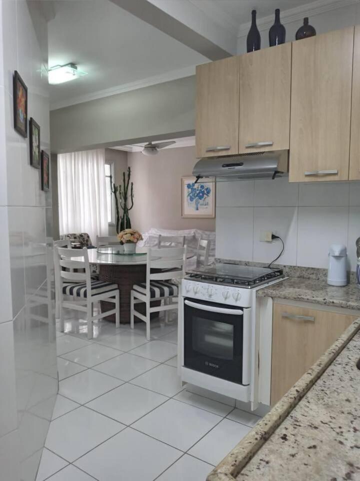 Ferienwohnung Apartamento completo na calçada da praia Guarujá Exterior foto